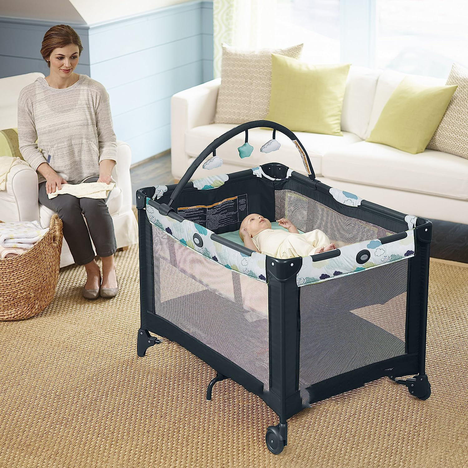 Pack 'N Play On The Go Playard, Kagen