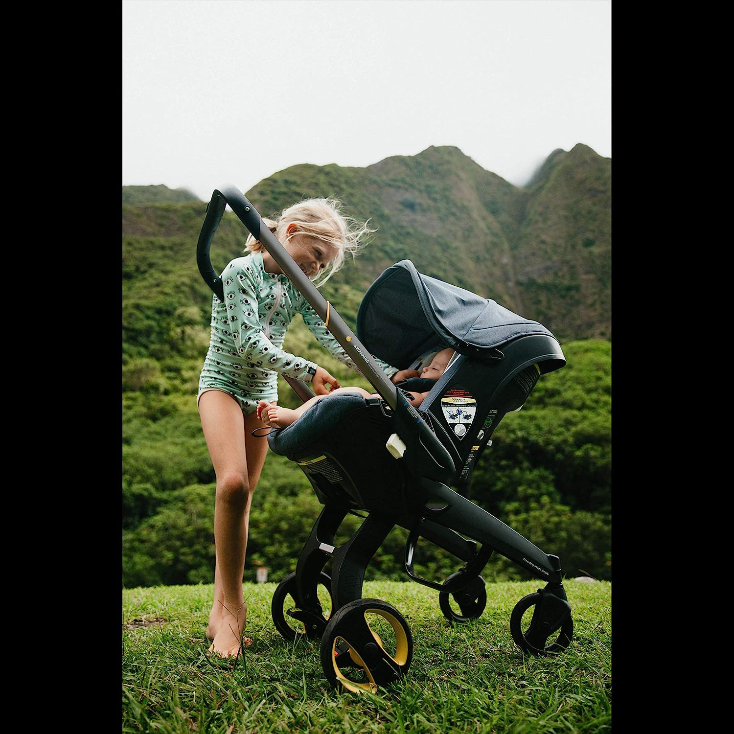 Infant Car Seat & Latch Base - Rear Facing, Car Seat to Stroller in Seconds - US Version, Nitro Black