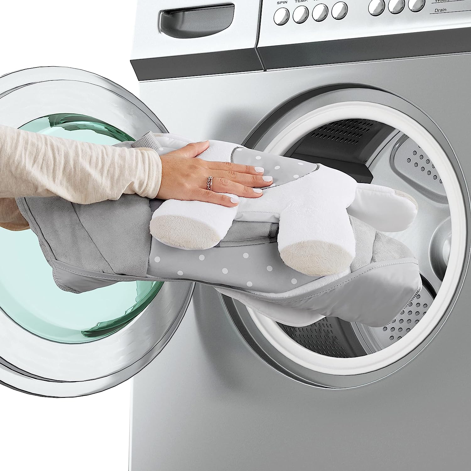 Ingenuity Soothe 'n Delight Compact Portable 6-Speed Plush Baby Swing with Music, Folds Easy, 0-9 Months 6-20 lbs (Cozy Kingdom)