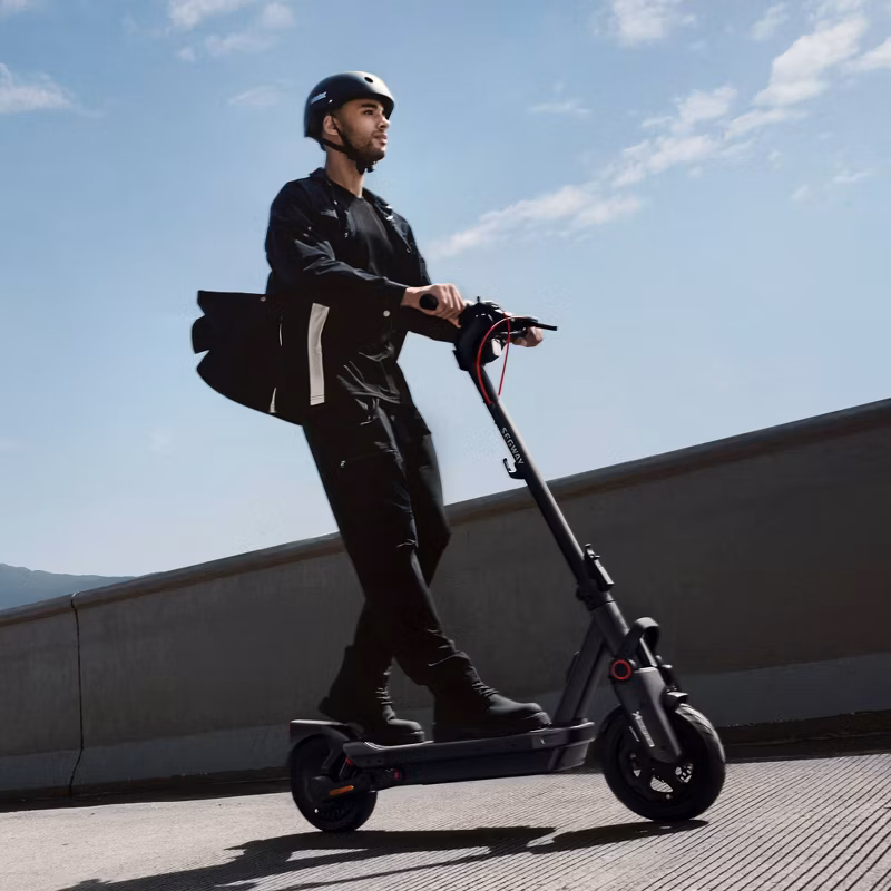 🚀 Max G3 Electric Scooter – 80km Long Range, Dual Suspension, 2000W Motor, Smart TFT Display