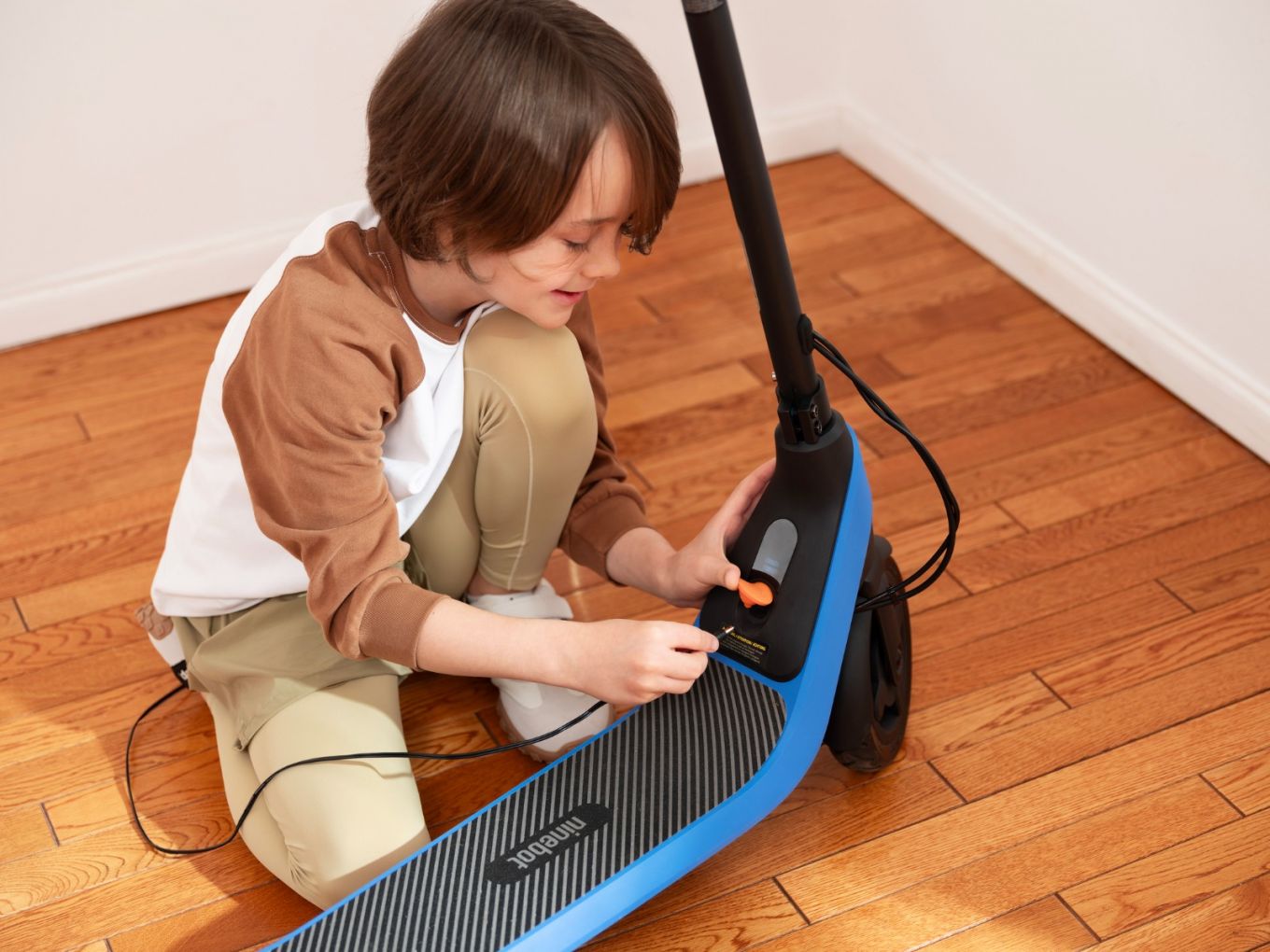 Ninebot KickScooter C2 Lite Powered by Segway